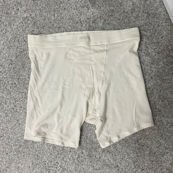SKIMS Boxers - Picture 3 of 3